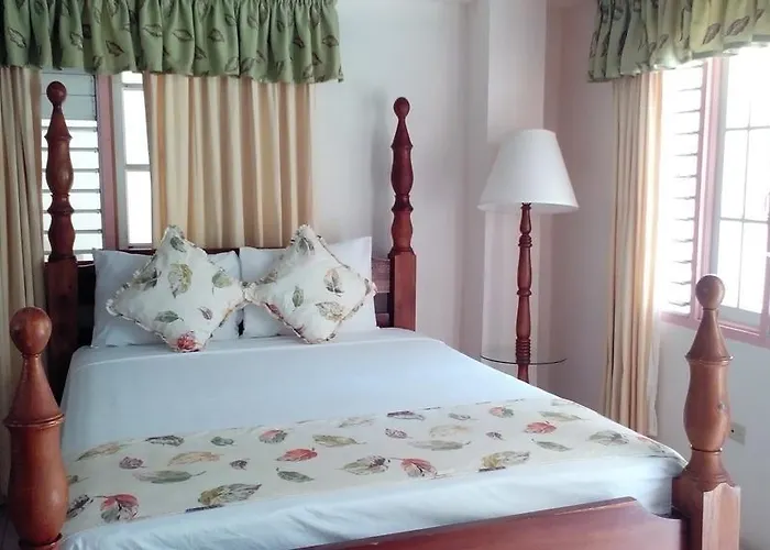 Silver Creek Hotel 3*